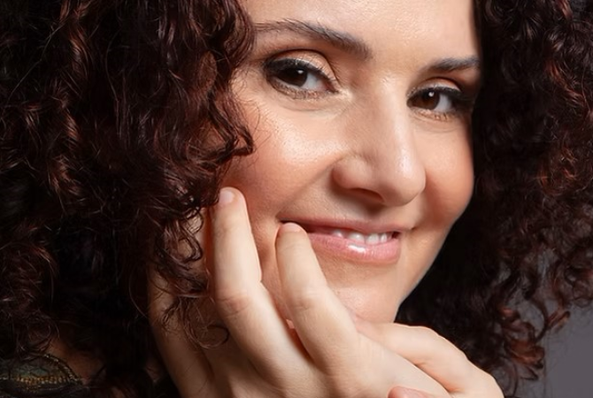 Dr. Katia Kravitz, Music Director